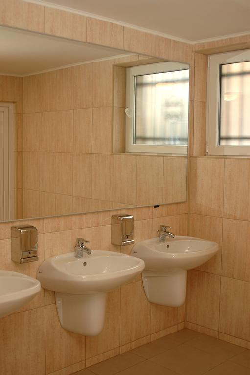 Hotel Iris Arad Ngoại thất bức ảnh